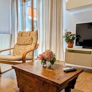  Appartamento Viale Puccini - Free Gated Parking - 3 Minutes From Center Italia